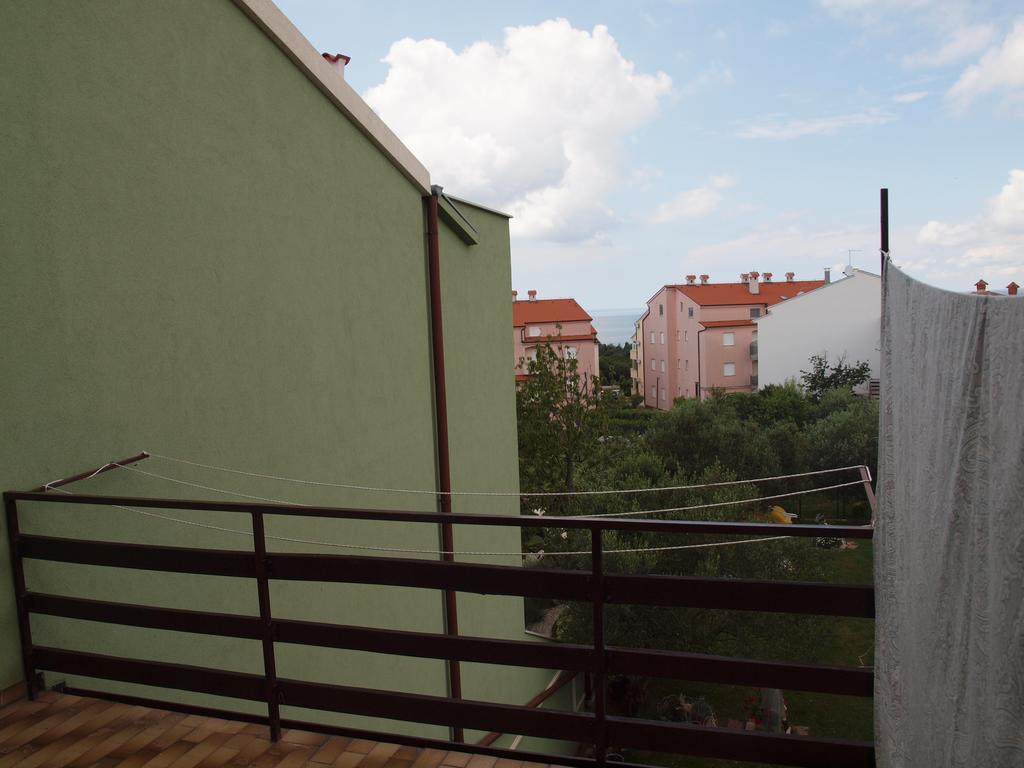 Apartments Zufic Stinjan Exterior photo